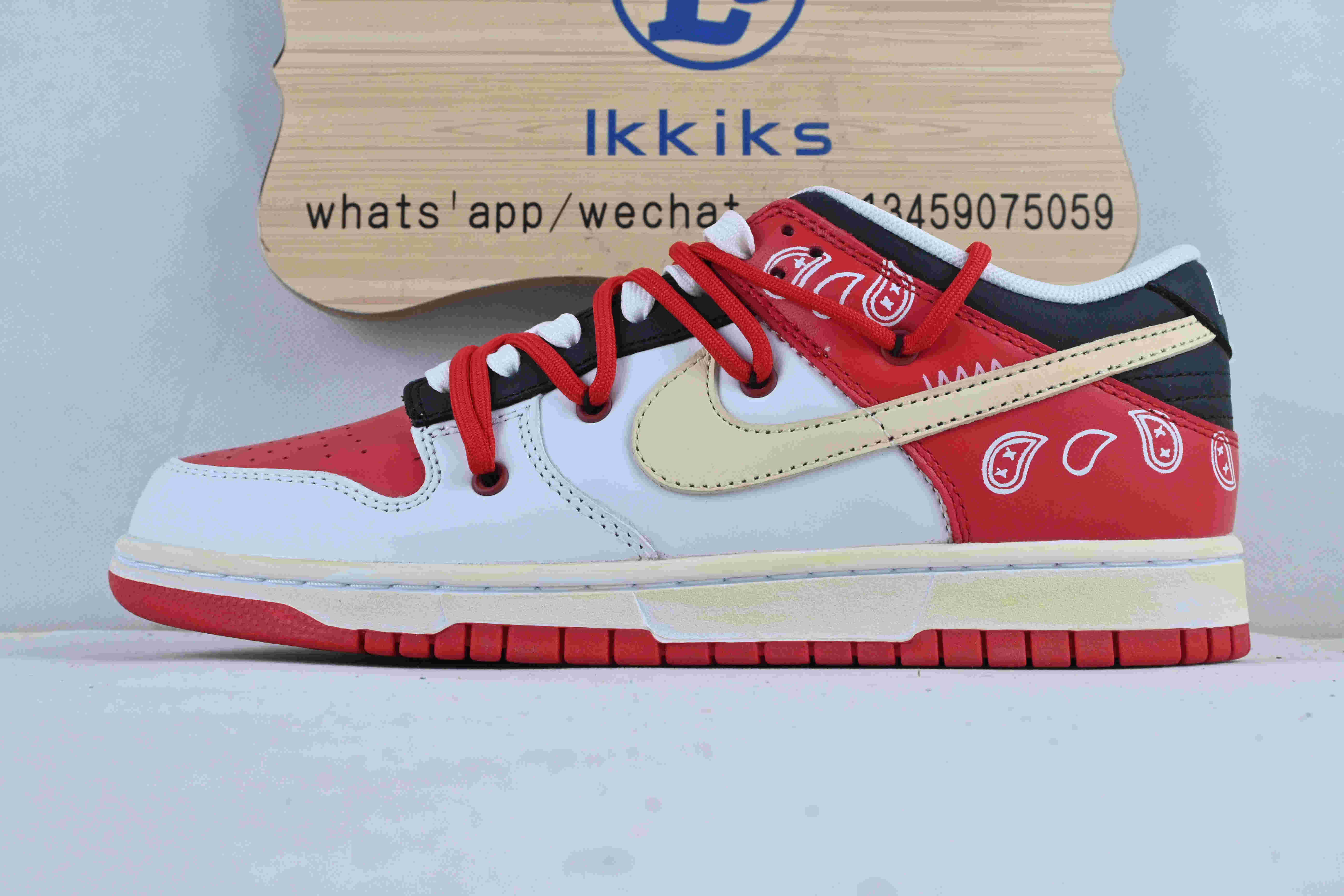 Nike Dunk Low Championship Red
