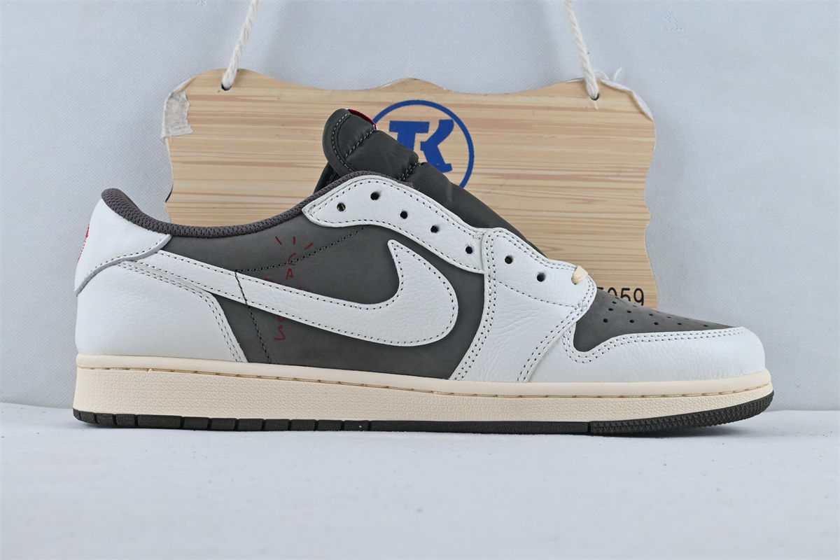 Travis Scott X Air Jordan 1 Low "Reverse Mocha" (Flash Sale )