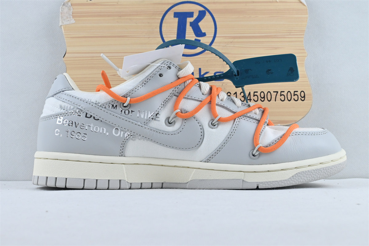 Nike Dunk Low Off-White Lot 44