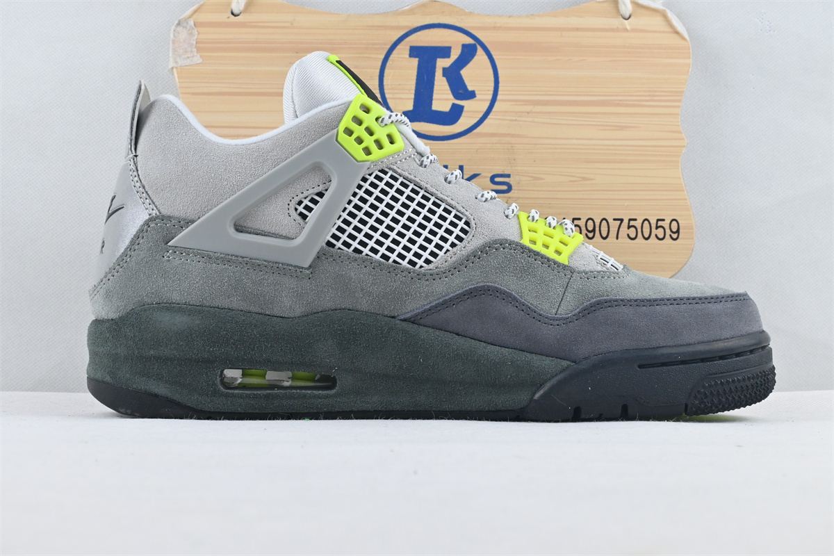 Jordan 4 Retro SE 95 Neon