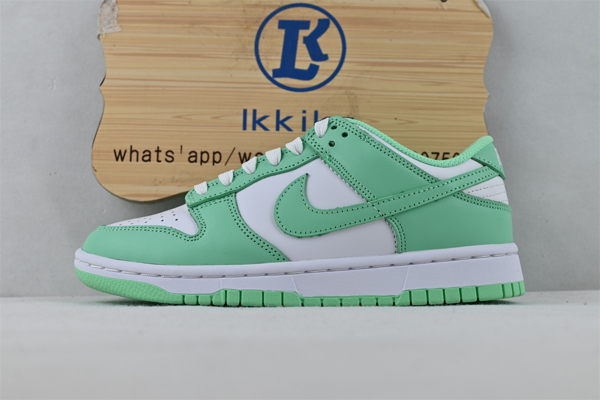 Nike Dunk Low Green Glow