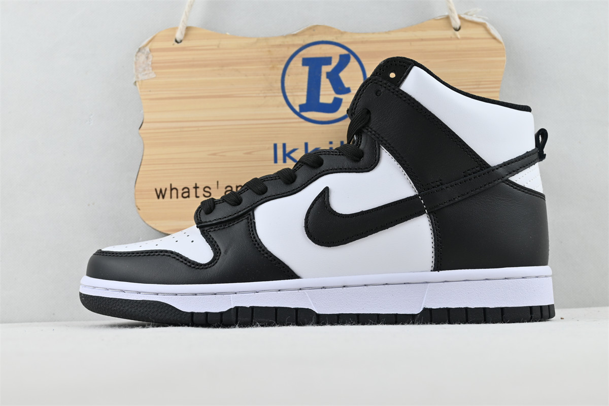 Nike Dunk High Panda (2021)
