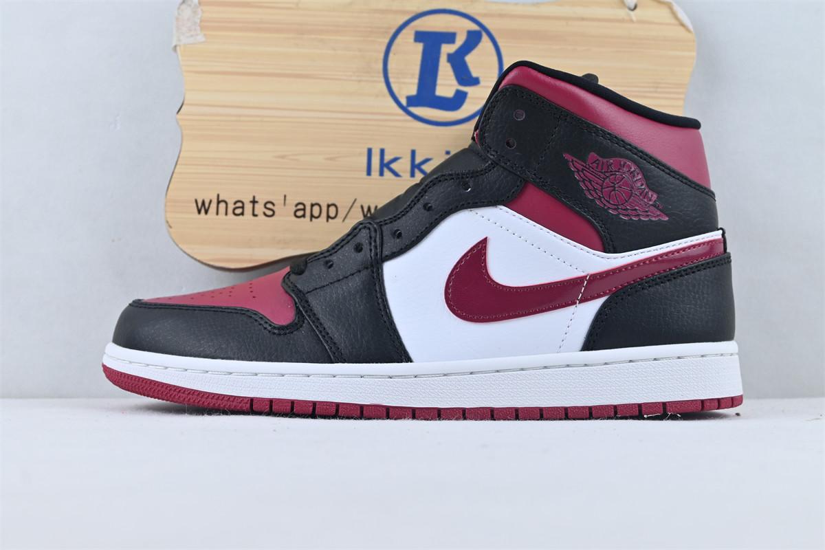 Jordan 1 Mid Bred Toe