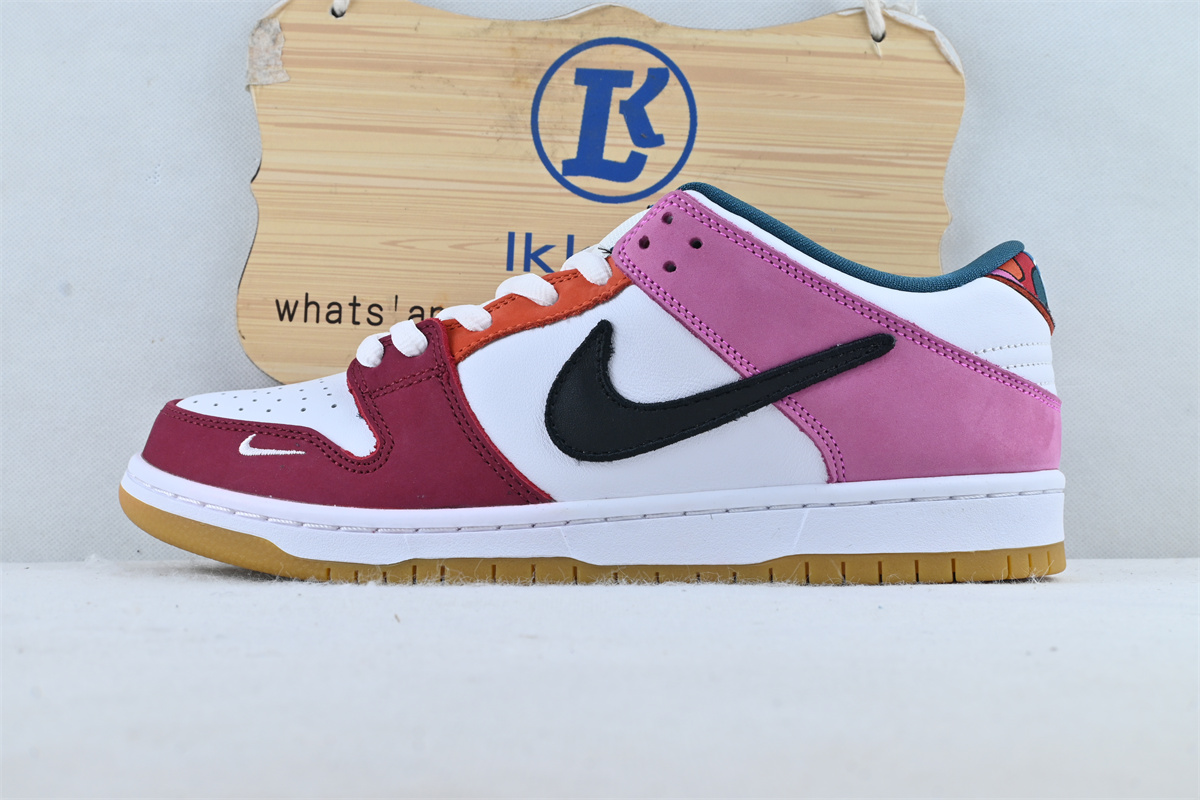Nike SB Dunk Low Pro QS Parra (Friends