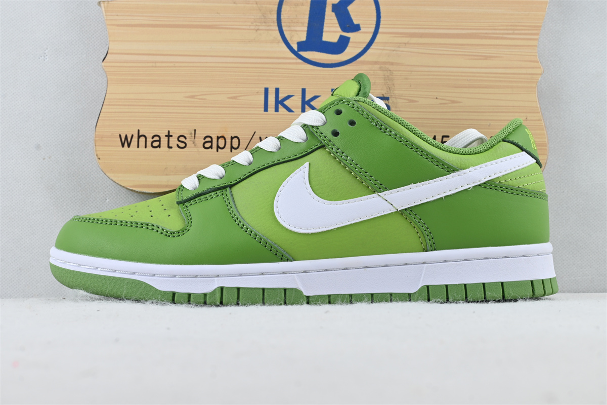 Nike Dunk Low Chlorophyll