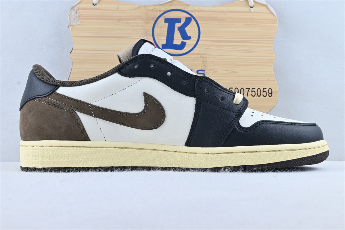 Air Jordan 1 Retro Low Travis Scott