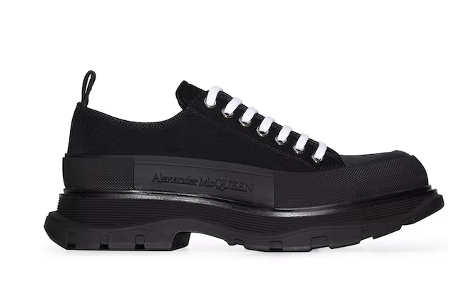 A1exa*der Mcqv*en Tread Slick Low Lace Up Triple Black
