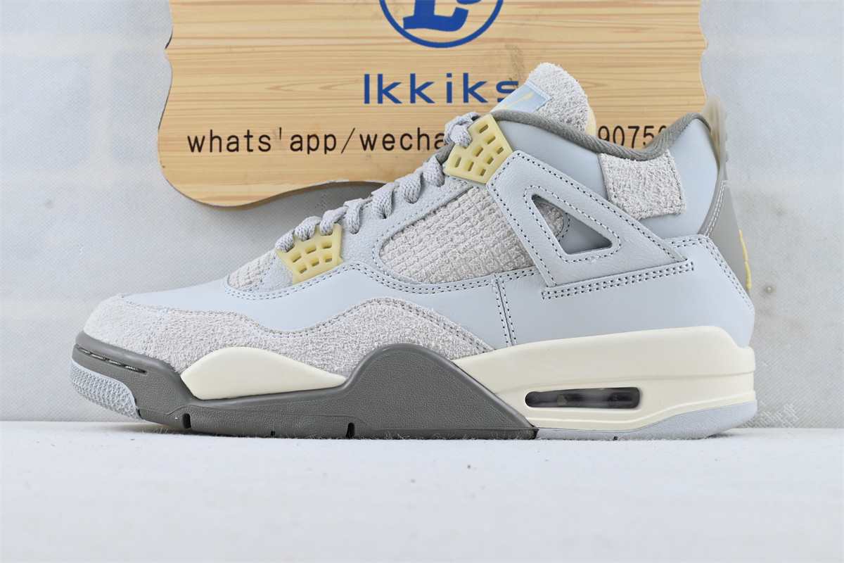 Jordan 4 Retro SE Craft Photon Dust