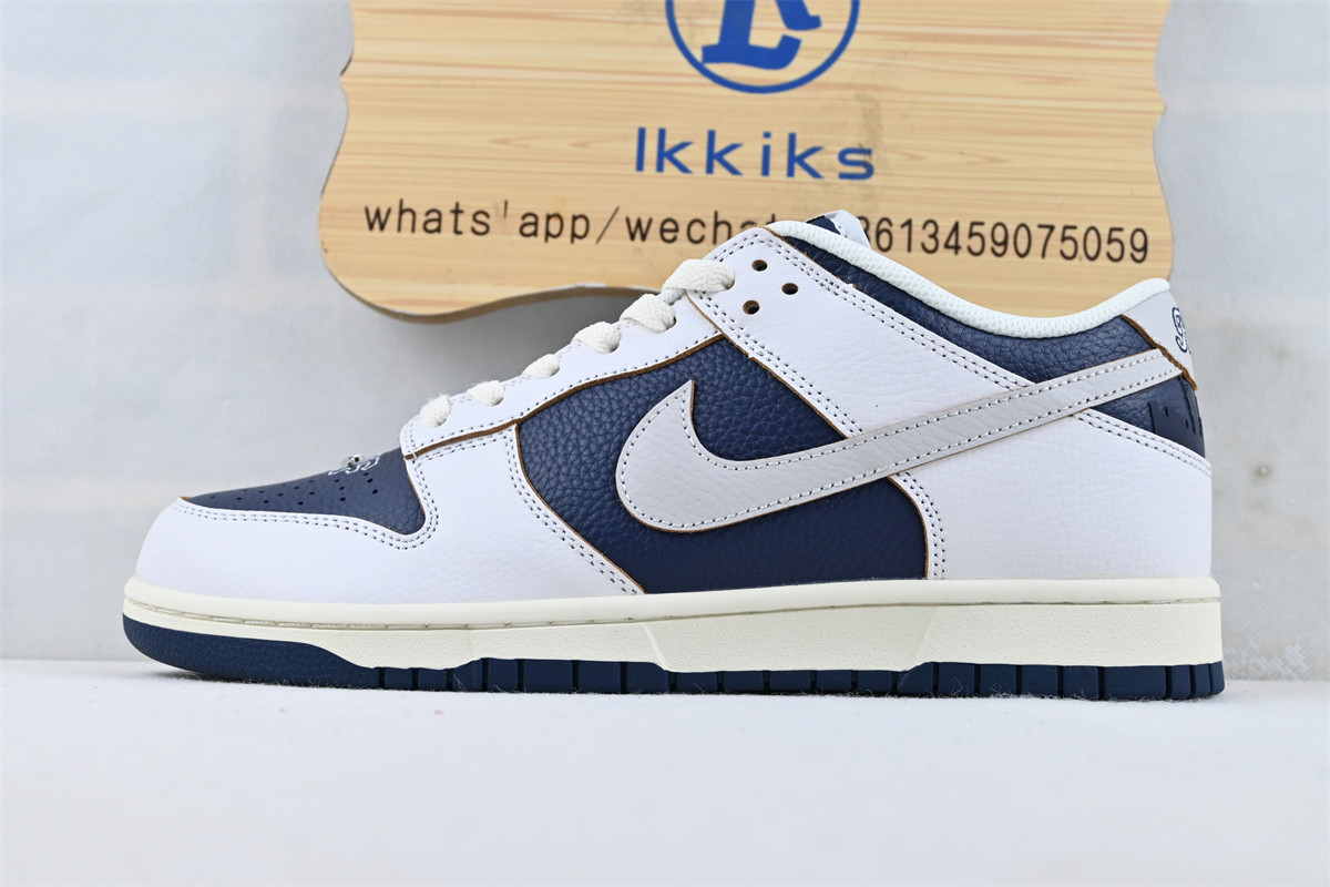 Nike SB Dunk Low NYC