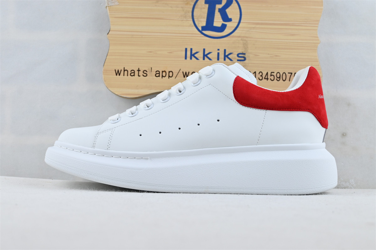 A1exa*der Mcqv*en Oversized Red