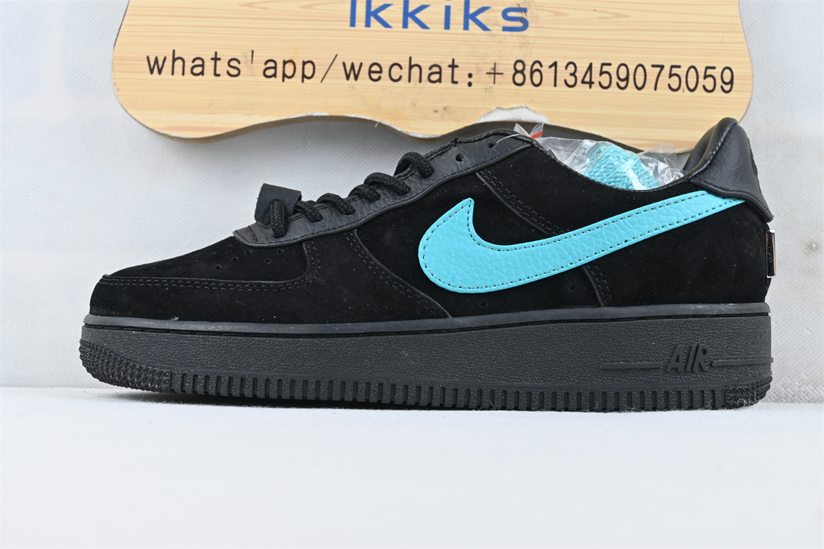 Nike Air Force 1 Low T*f*ny