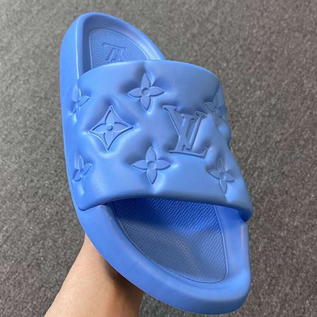 L0vis Vvtt0n slipper