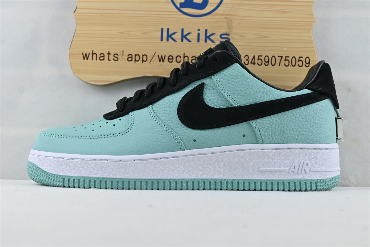 Nike x T*f*ny and Co. Air Force 1