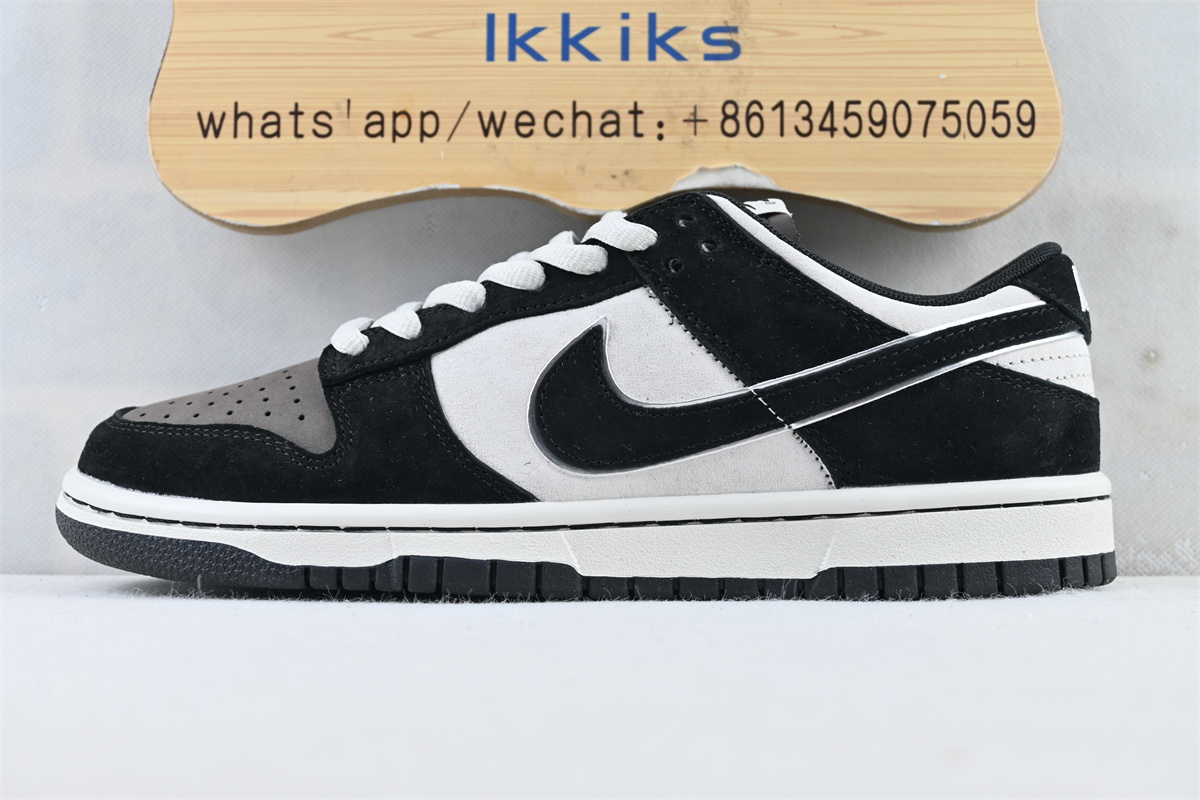 Nike SB Dunk Low Otomo Katsuhiro