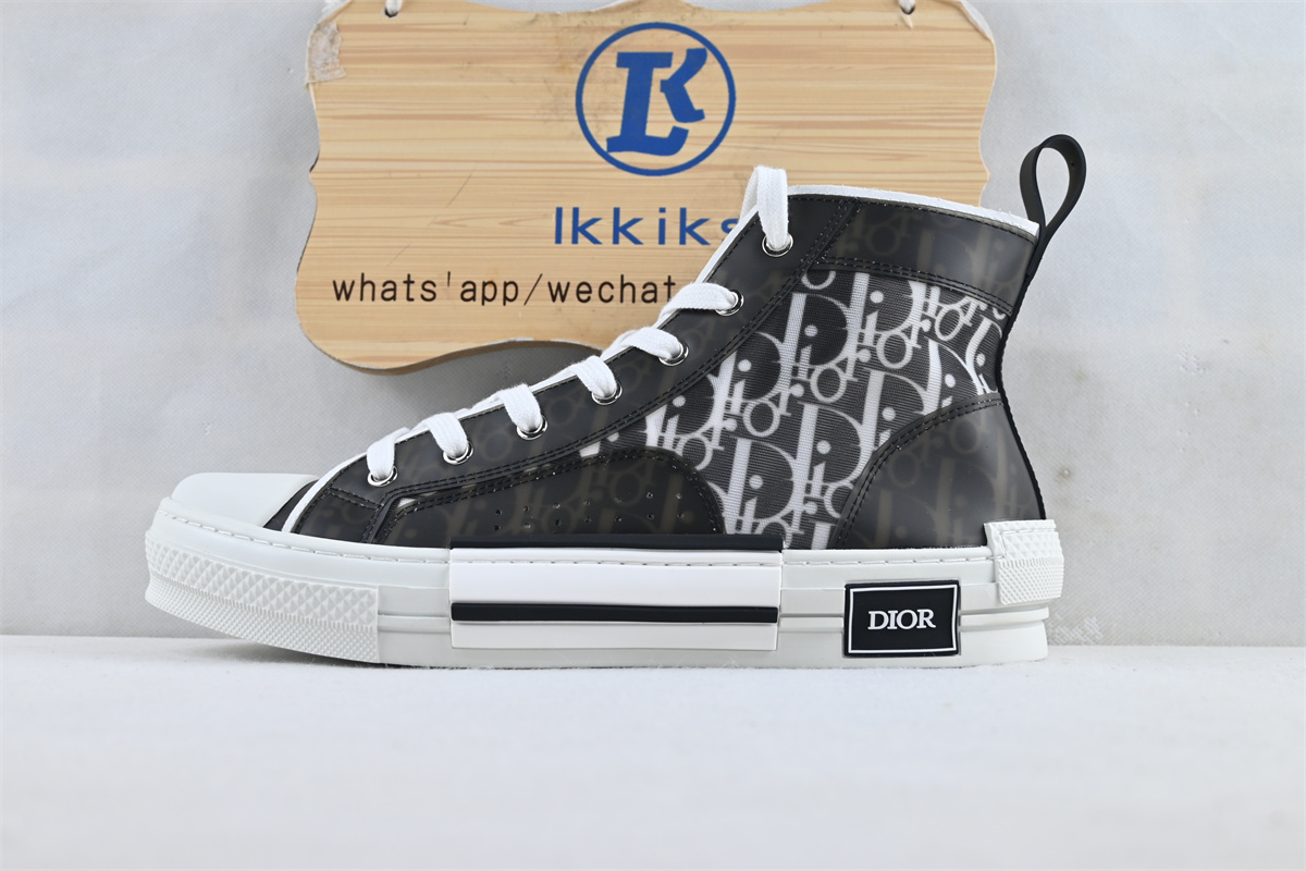 D10r B23 High Black White Oblique