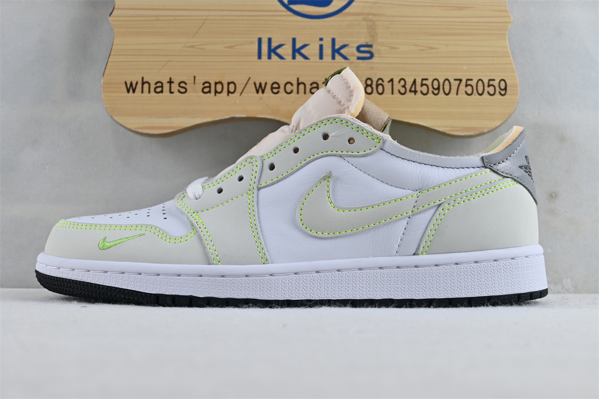 Air Jordan 1 Low 'Ghost Green'