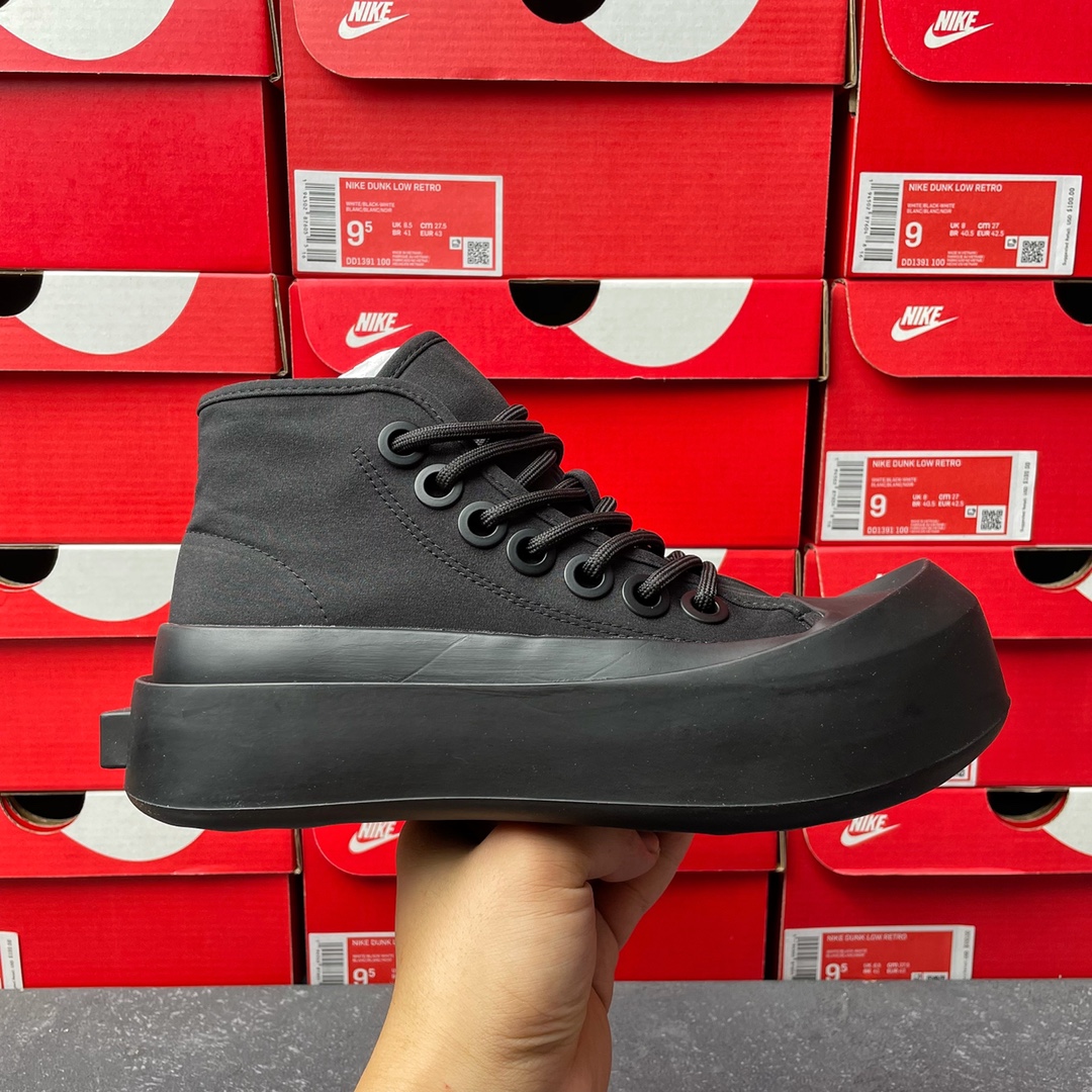 B0tt*ga Ven*ta Jumbo Sneaker