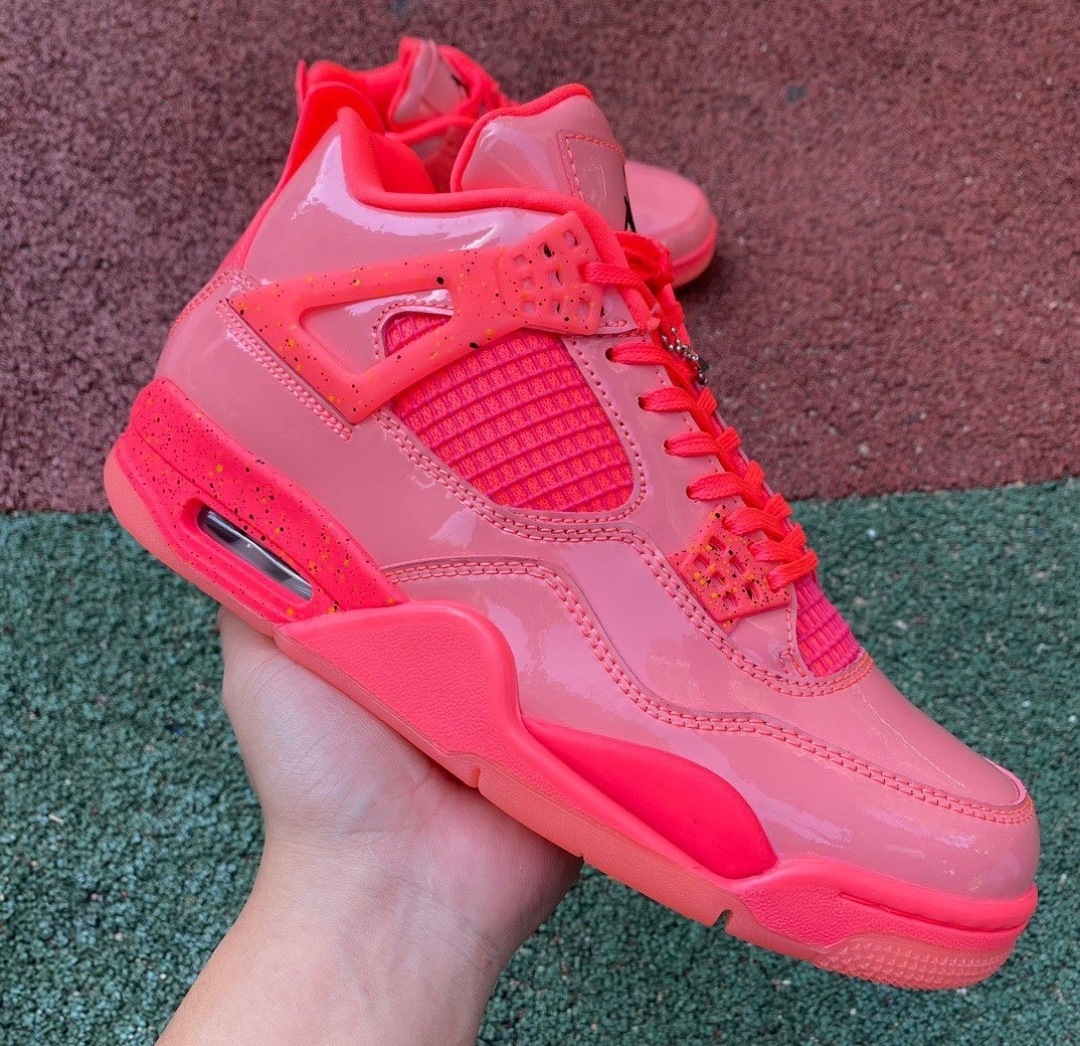 Air Jordan 4 Retro 'Hot Punch'