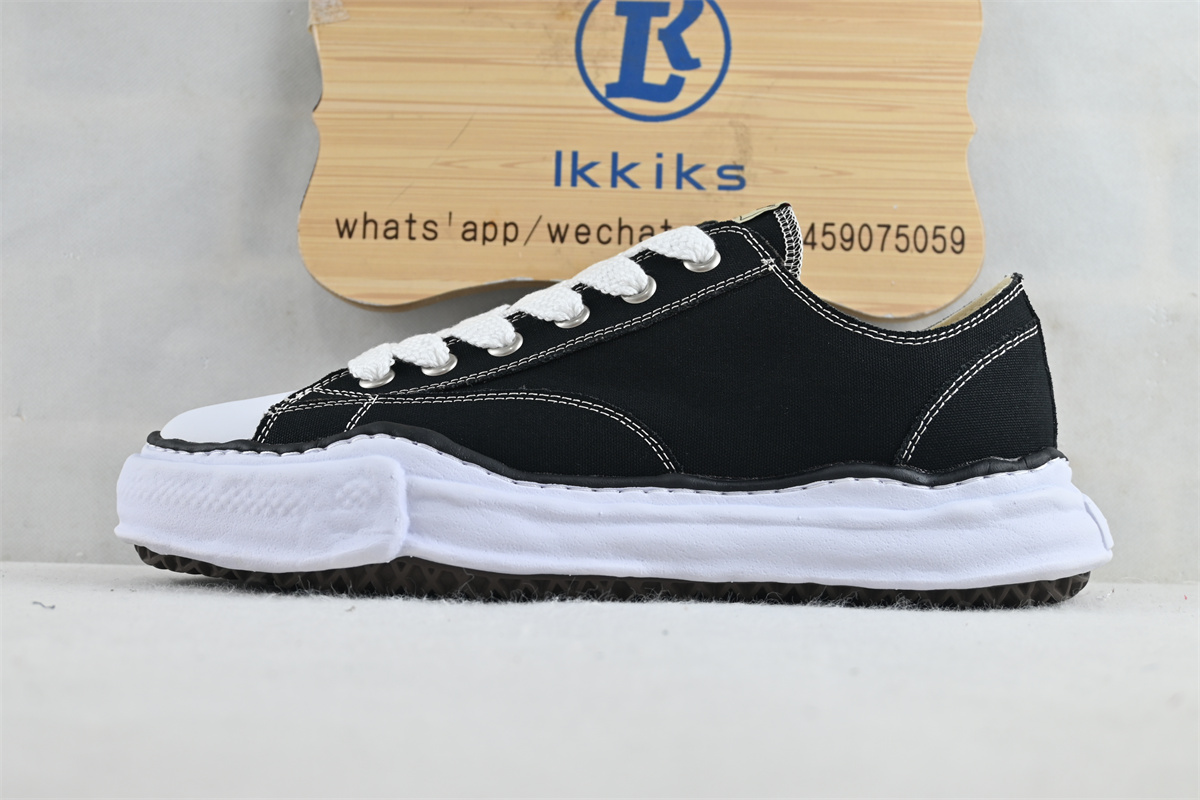 Ma1s0n Mihara Yasuhiro Peterson Low Canvas Black