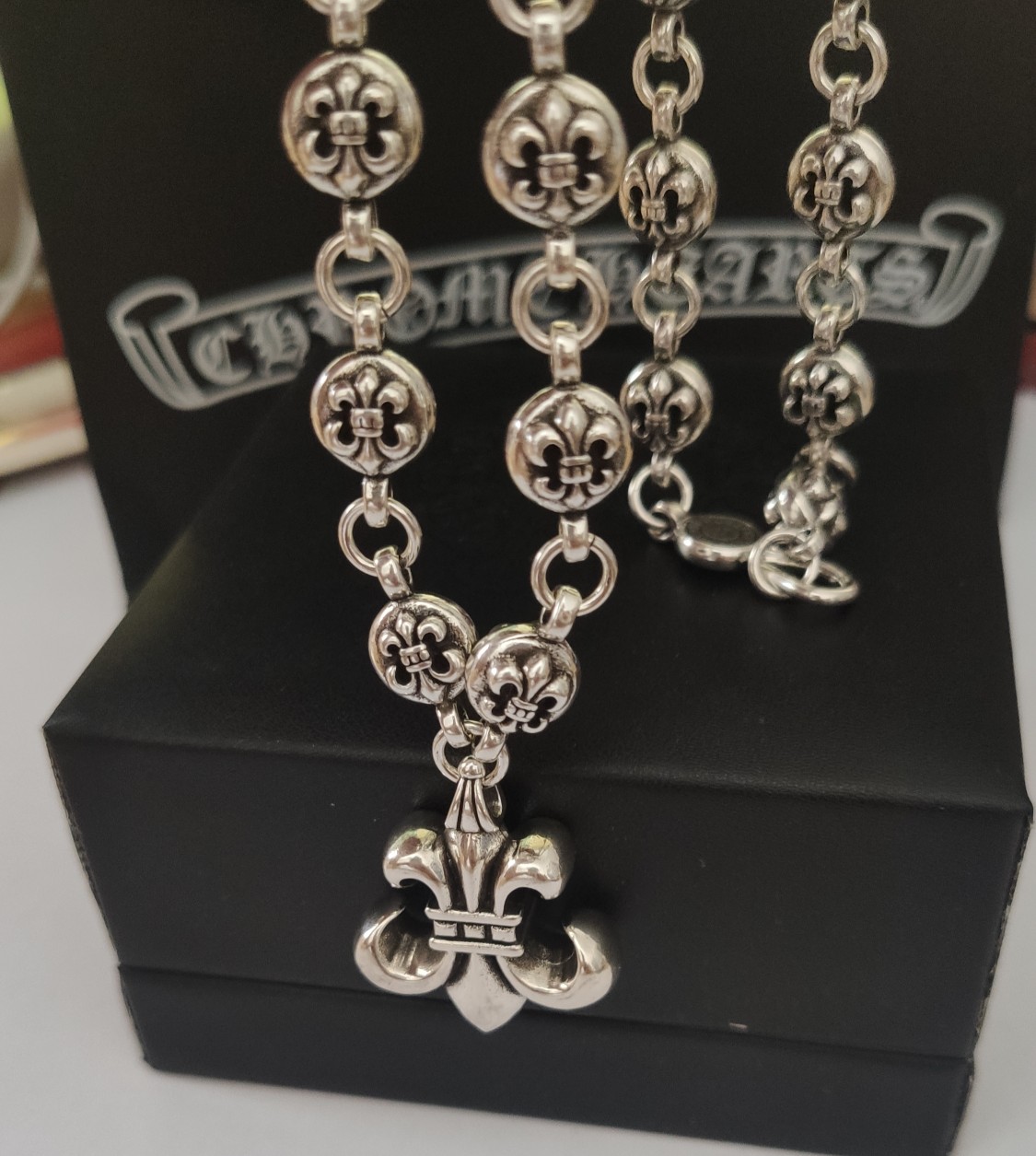 Ch*0me He**ts Necklace