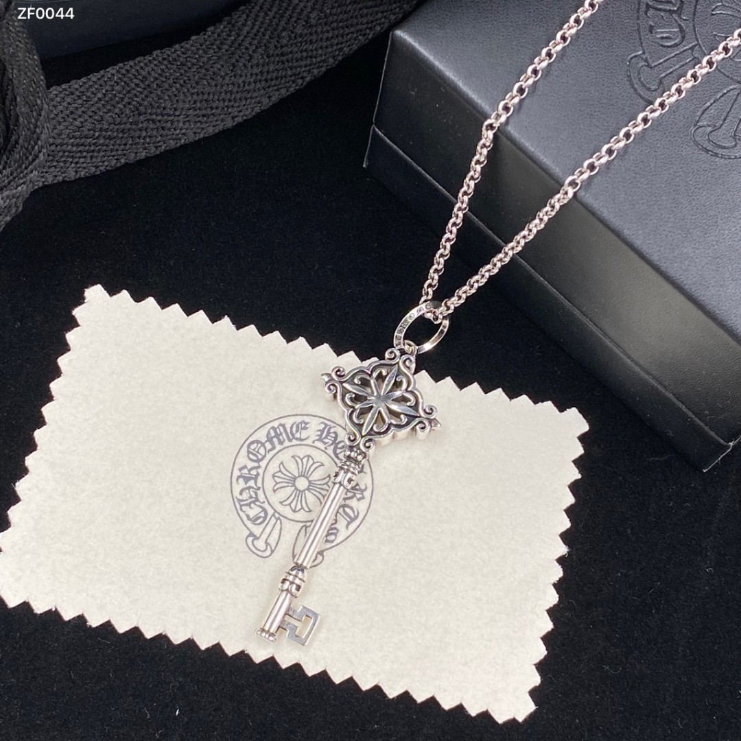 Ch*0me He**ts Necklace