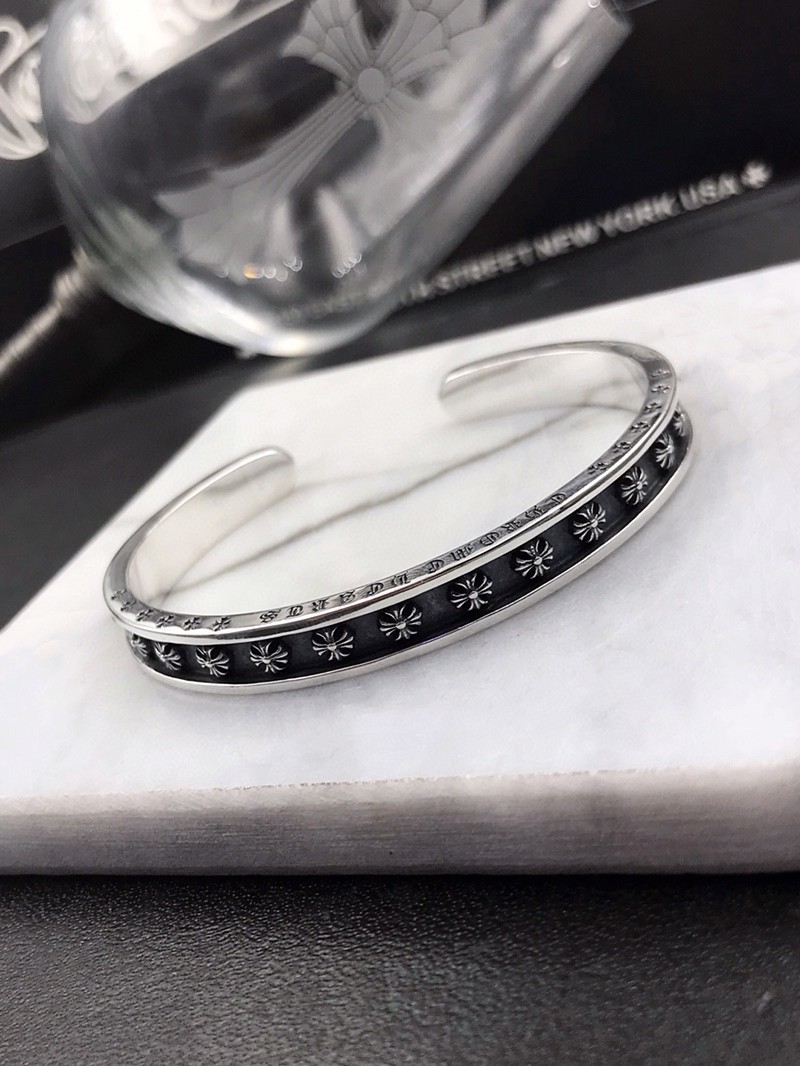 Ch*0me He**ts Bracelet