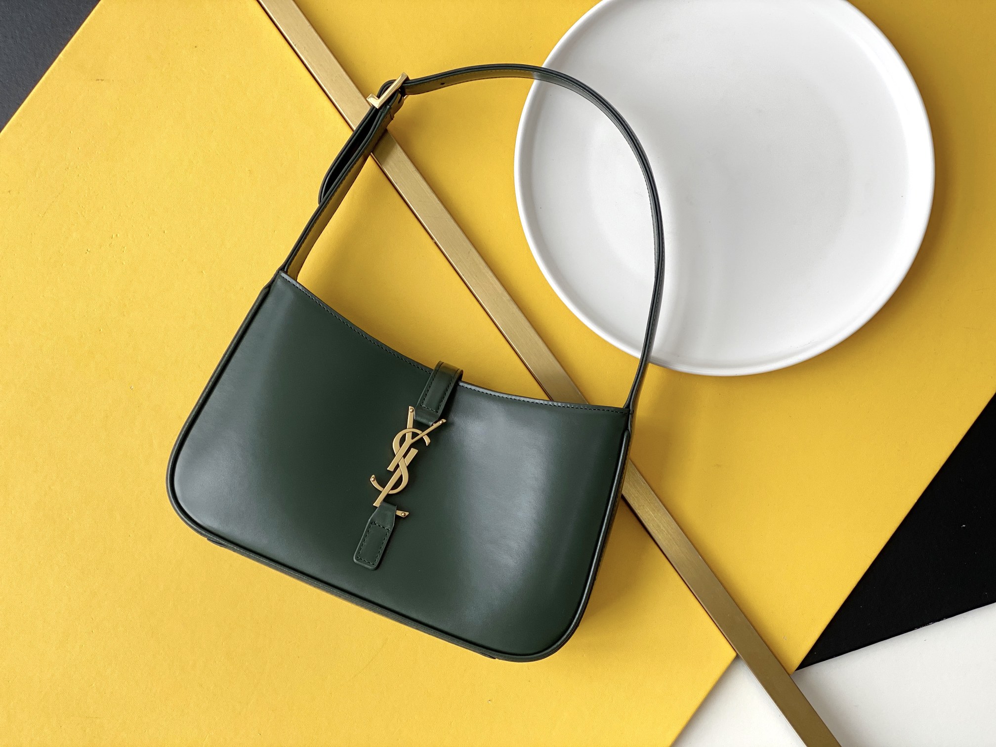 Sa1nt Lau*nt Women Le 5 À 7 Mini Leather Hobo Bag