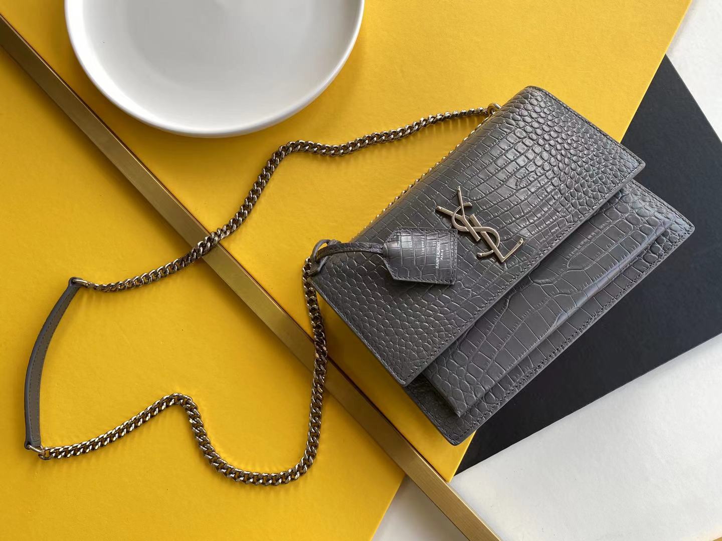 Y51 Sa1nt Lau*nt Mini Sunset crossbody bag crocodile embossed