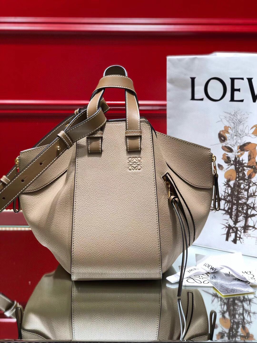 L0ew* SMALL HAMMOCK BAG