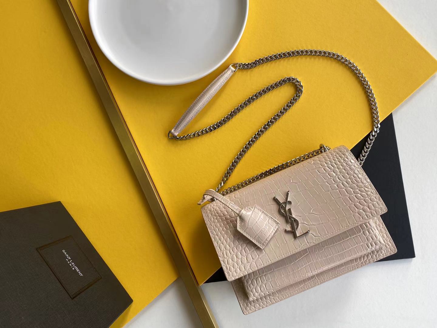 Sa1nt Lau*nt Sunset Medium Chain Bag