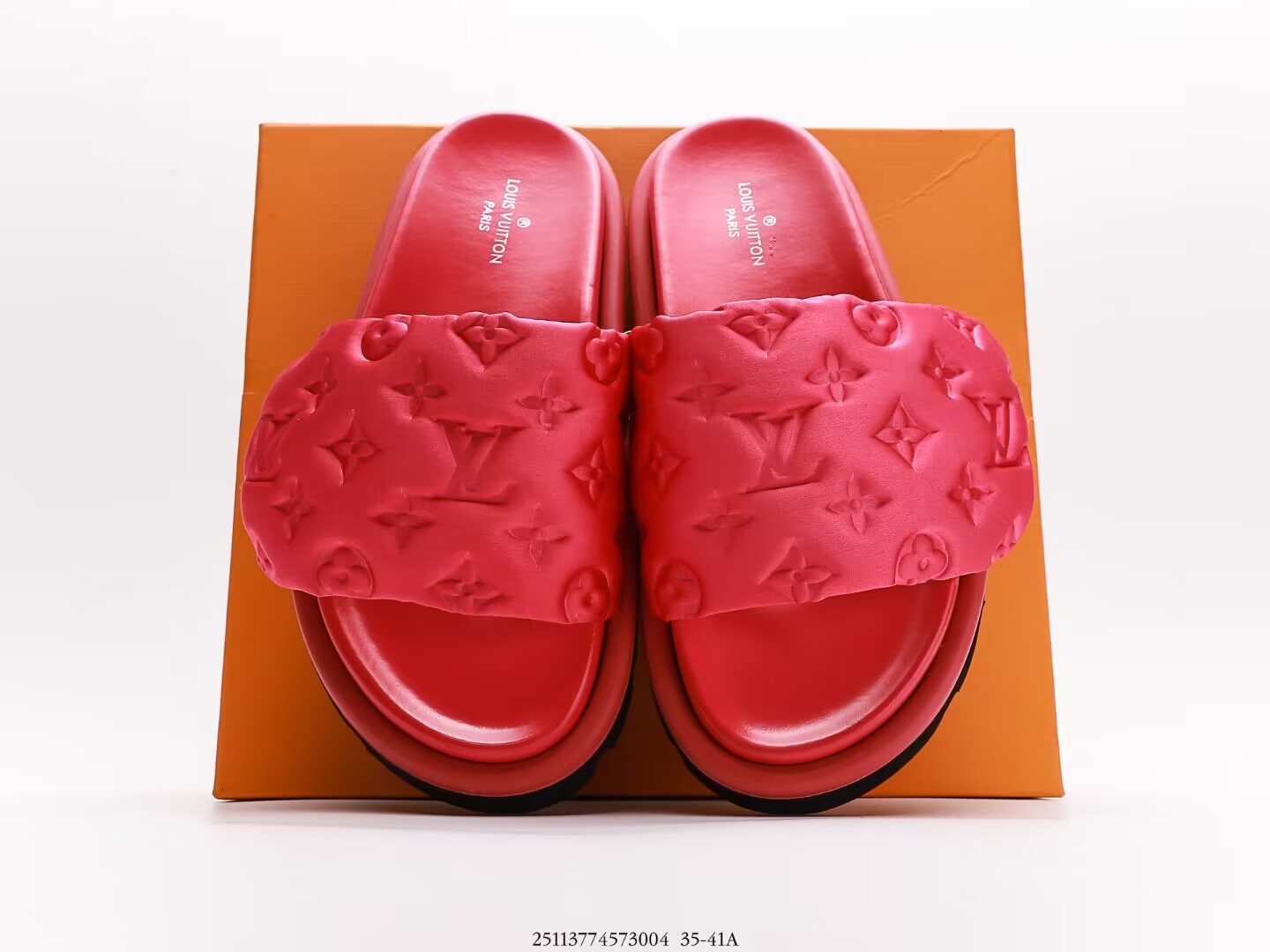 L0vis Vvtt0n Slipper