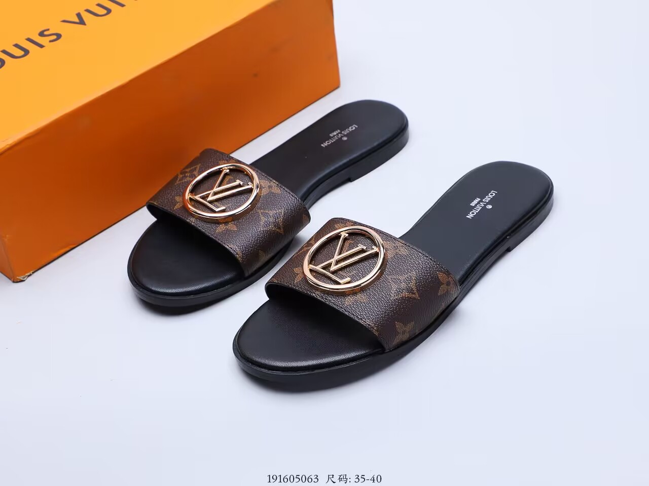 L0vis Vvtt0n Slipper