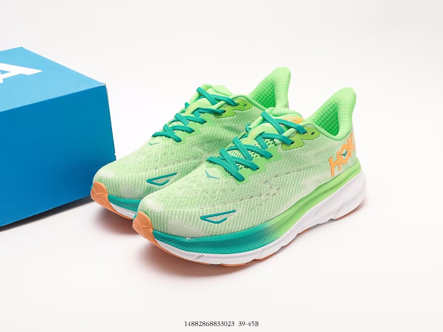 HOKA Clifton 9 2E Wide