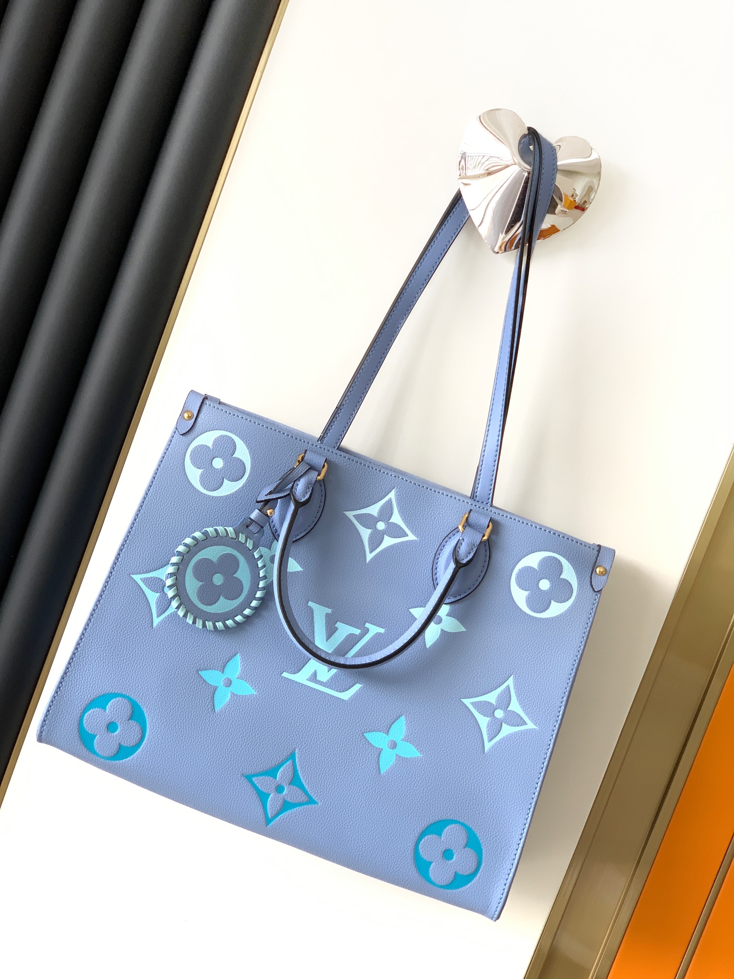 L0vis Vvtt0n Onthego MM