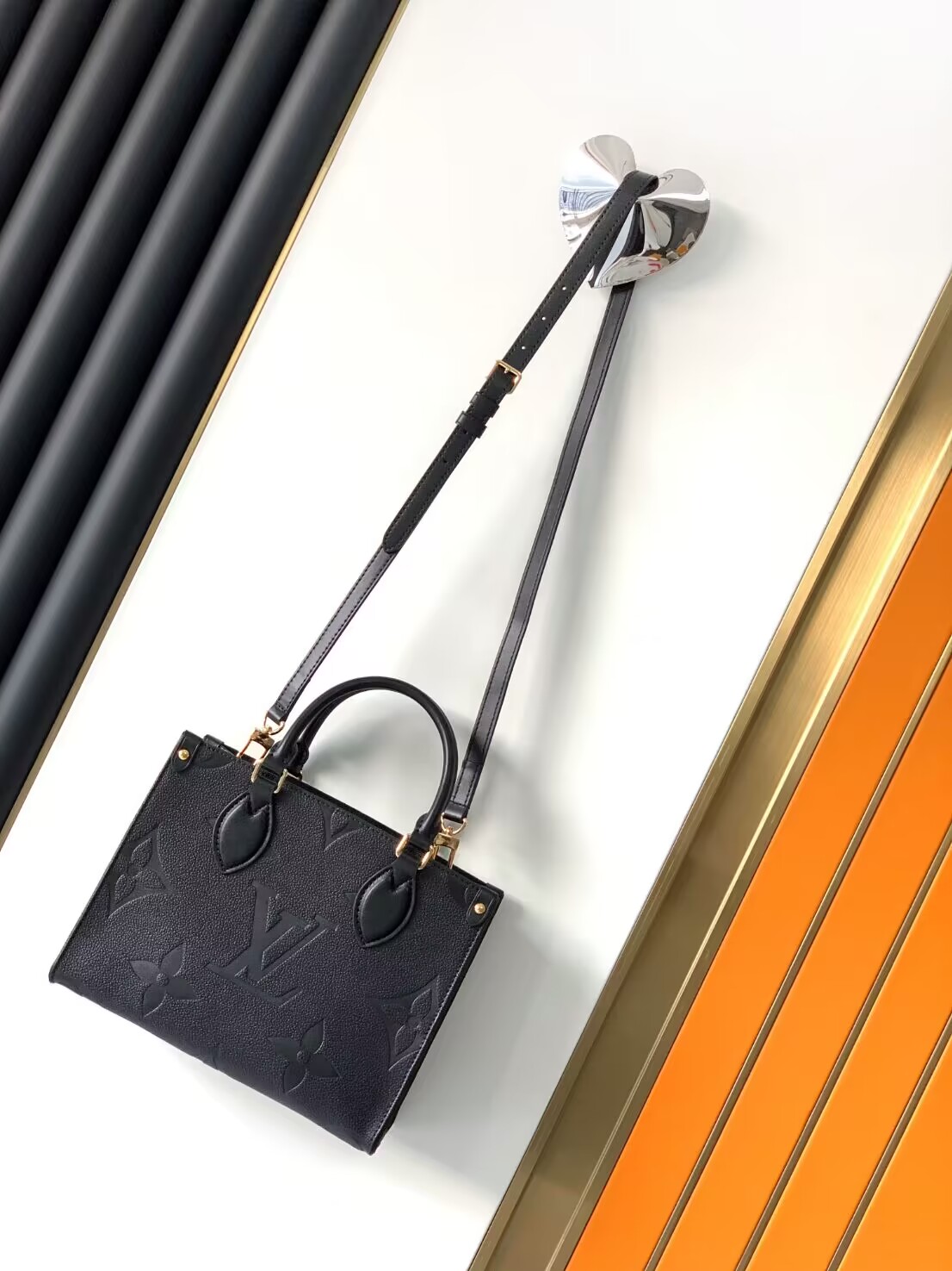 L0vis Vvtt0n Onthego Empreinte PM Black