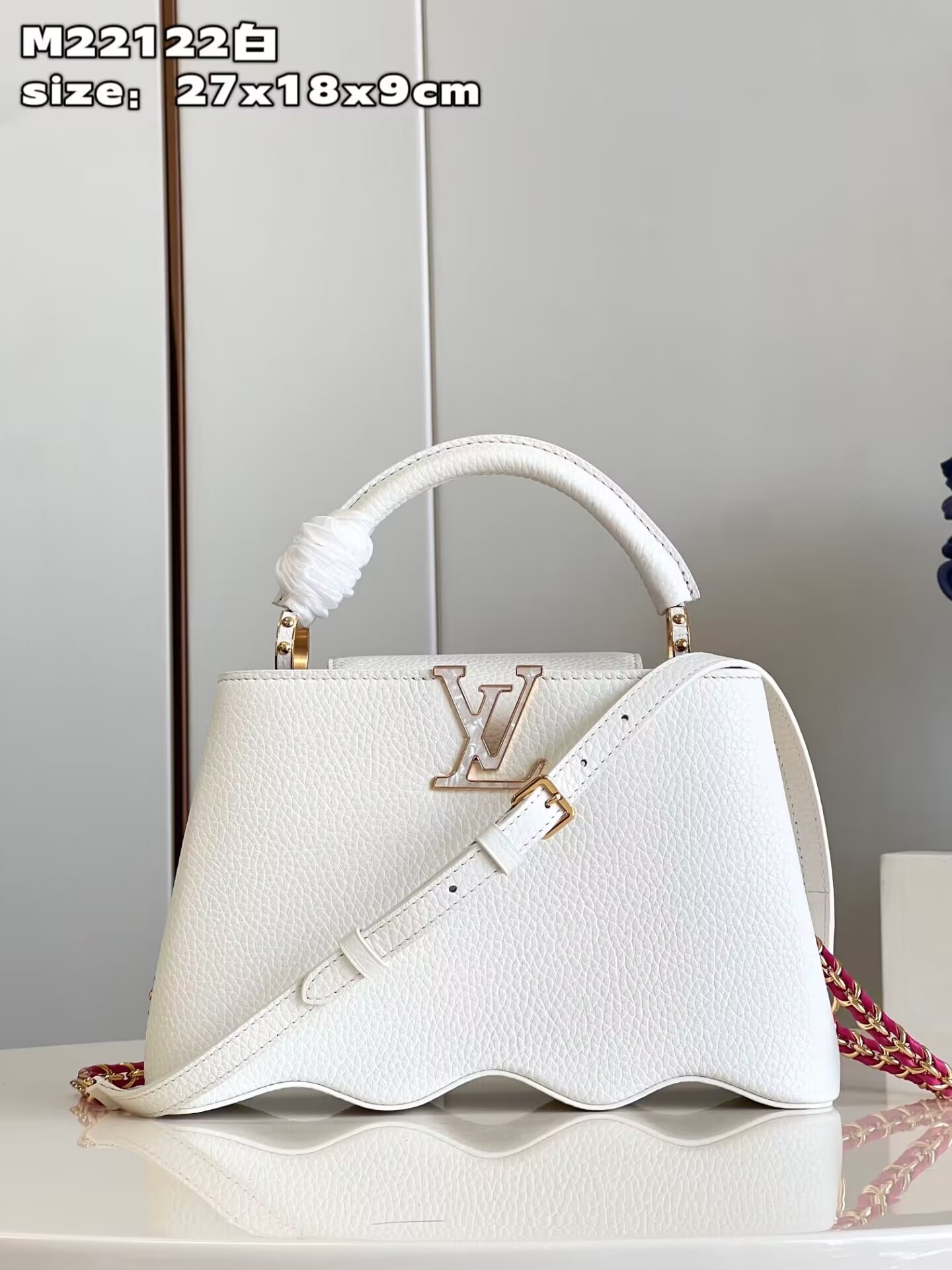 L0vis Vvtt0n Capucines （M)