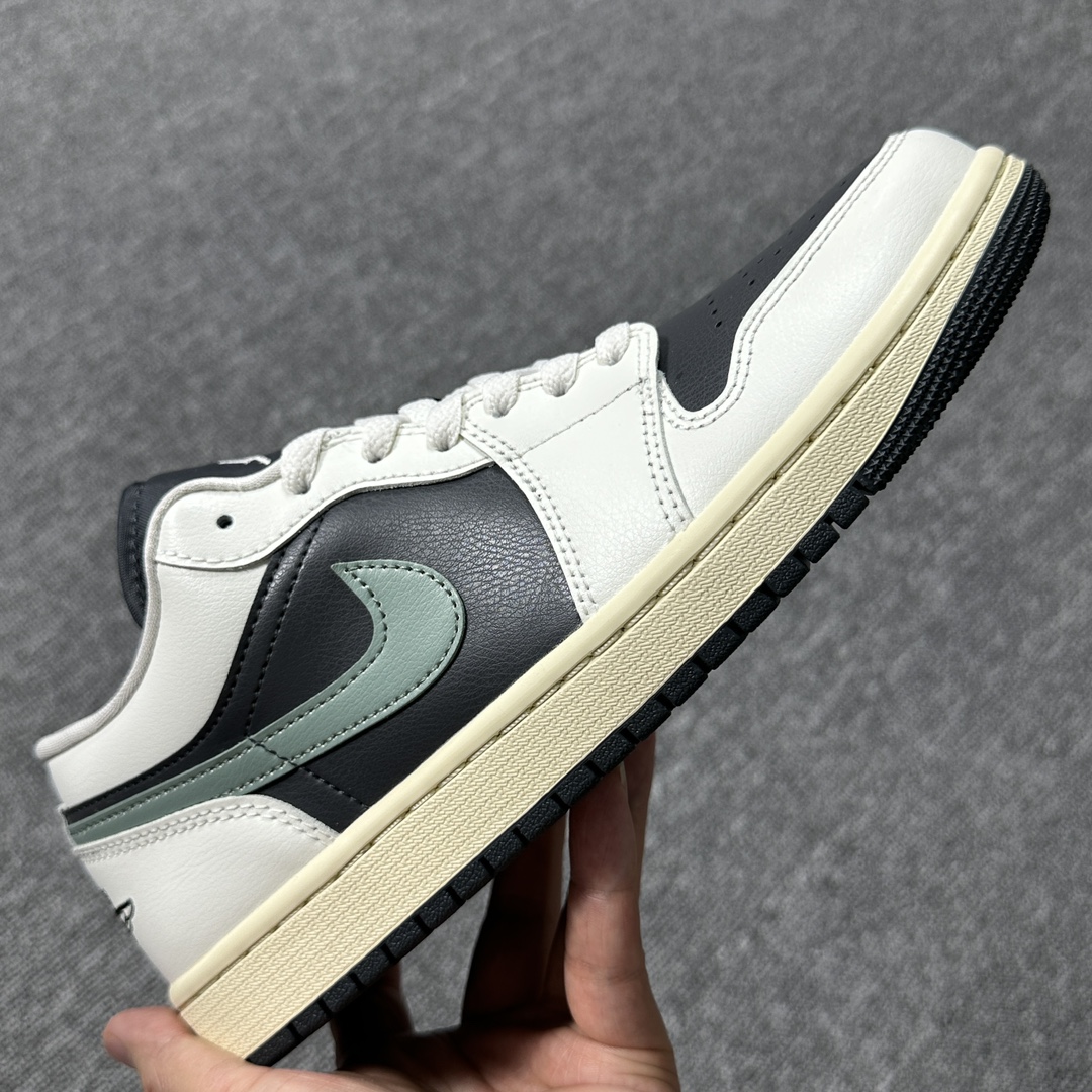 Jordan 1 Low Jade Smoke