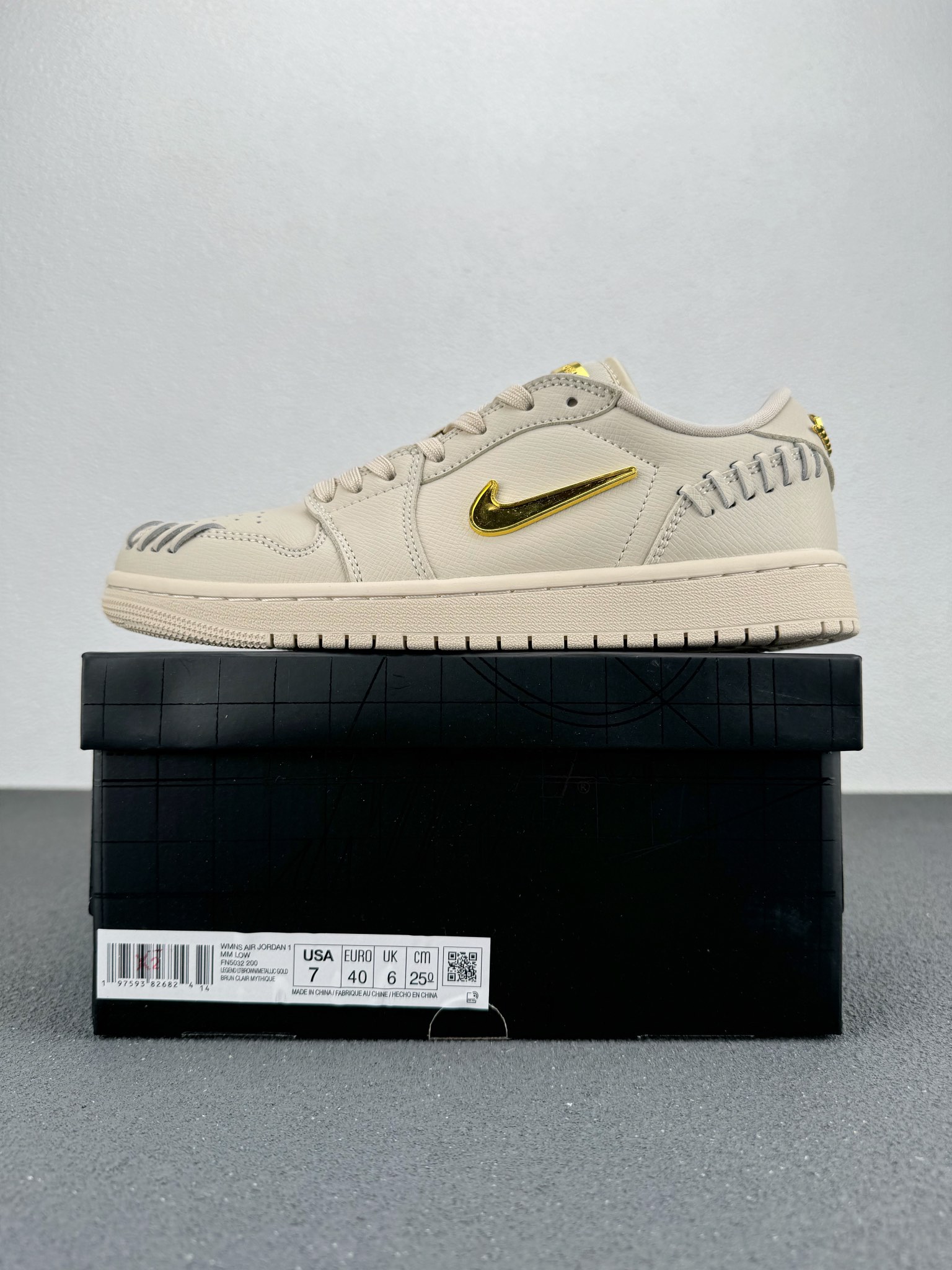 Jordan 1 Low Method of Make Legend Light Brown