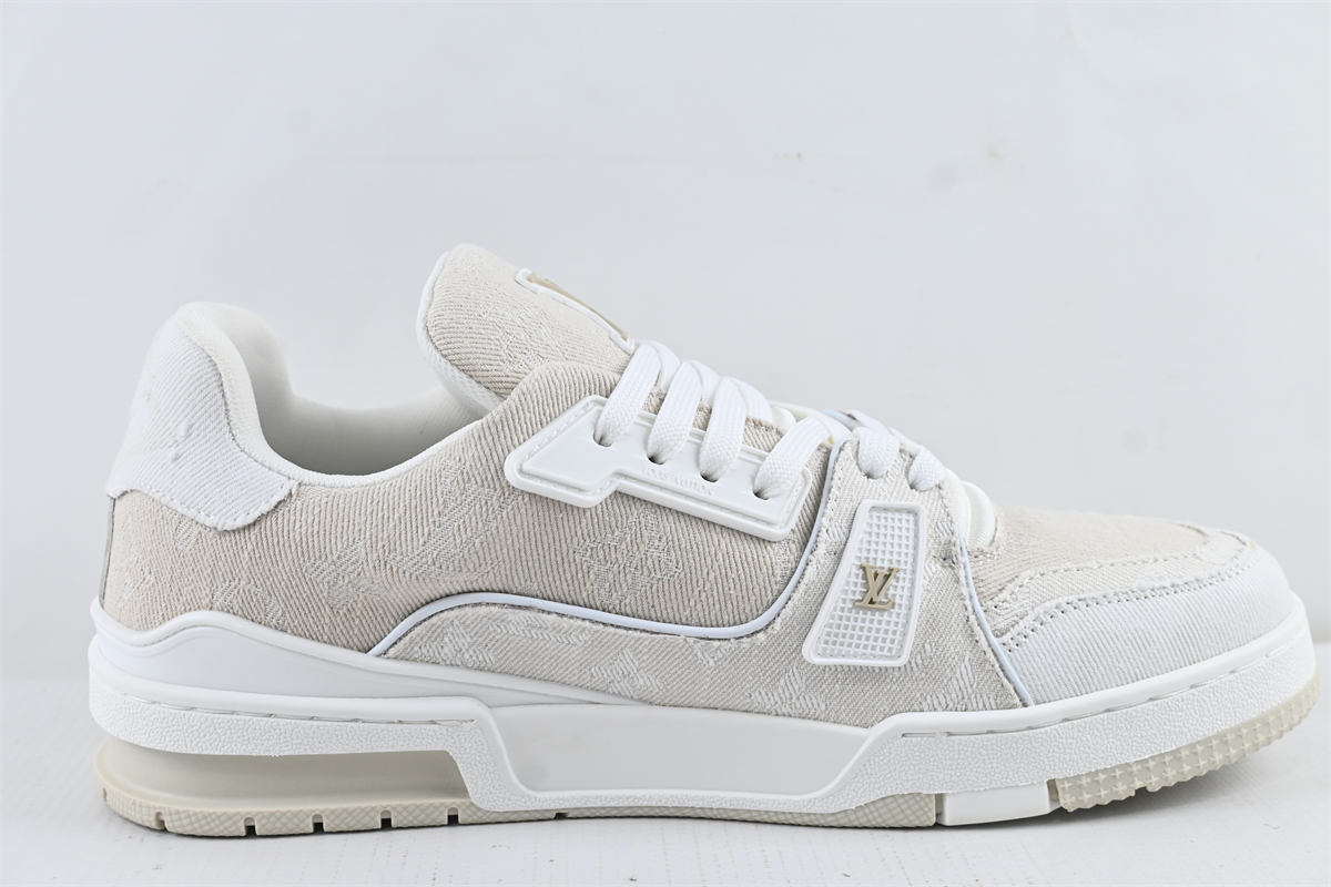 L0vis Vvtt0n | LV Trainer Sneaker