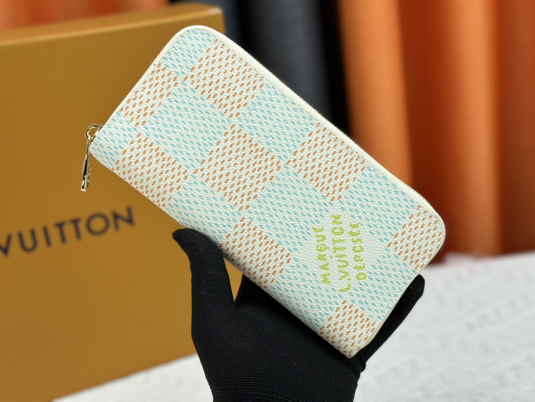 L0vis Vvtt0n Zippy Vertical Wallet