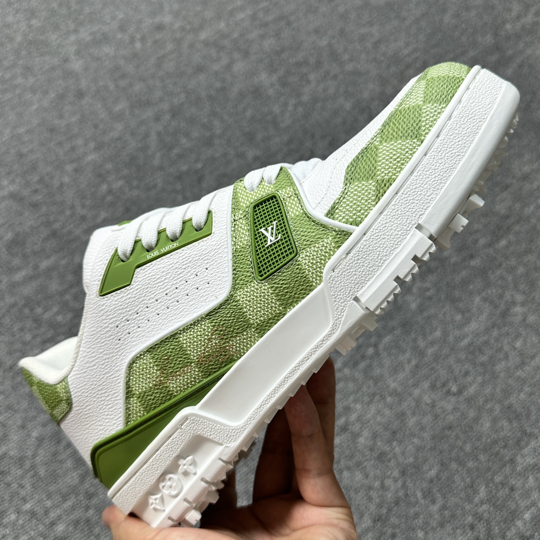 L0vis Vvtt0n LV Trainer