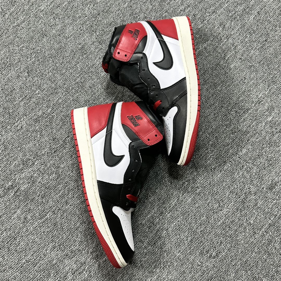 Air Jordan 1 High OG "Black Toe Reimagined” （Big size)