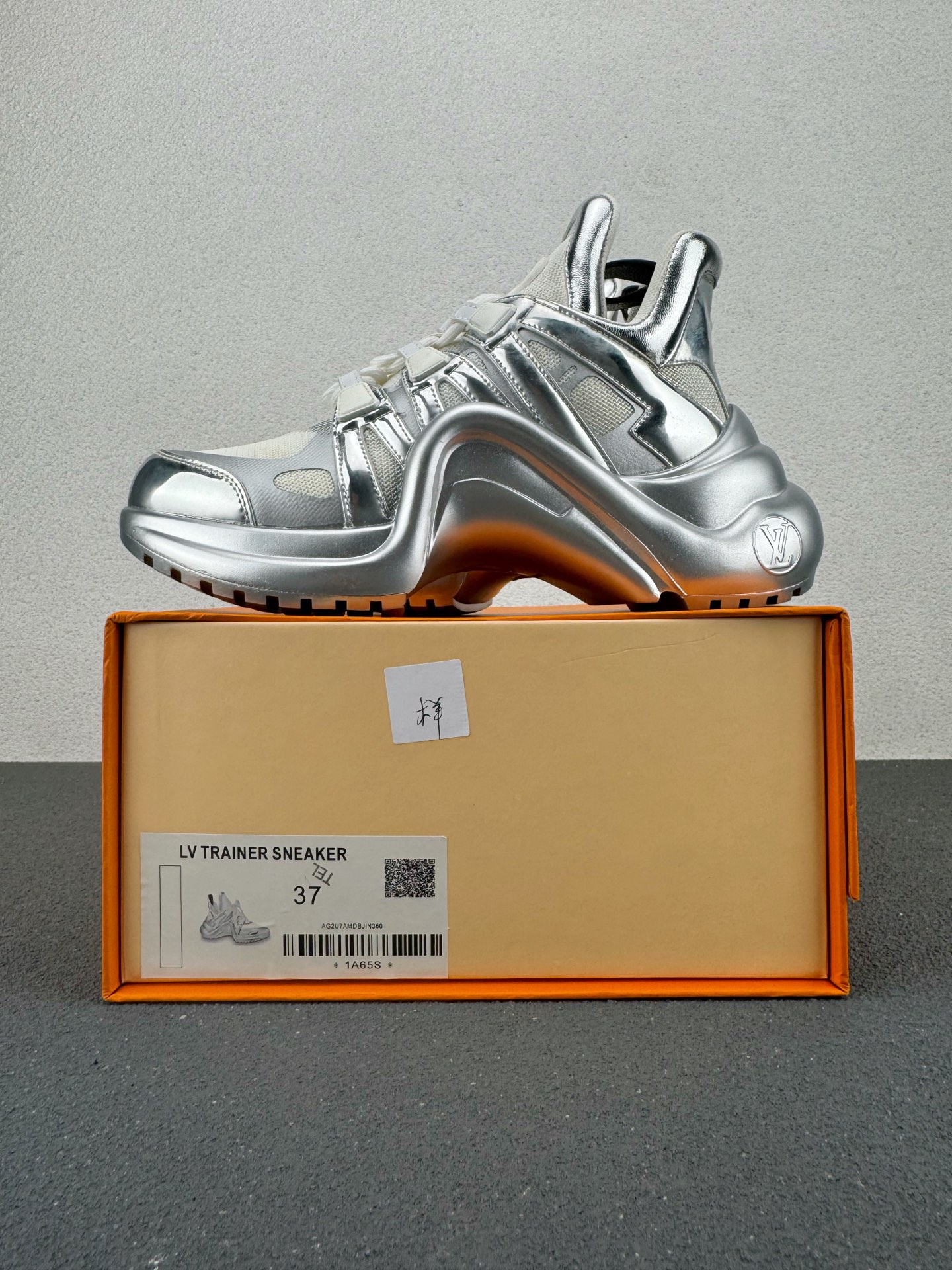 L0vis Vvtt0n Archlight Sneakers 2025