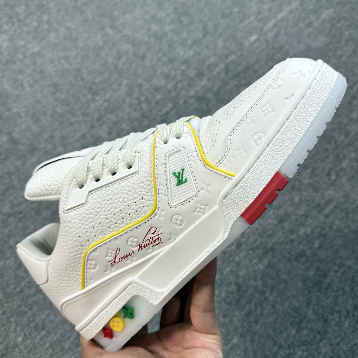 L0vis Vvtt0n Trainer