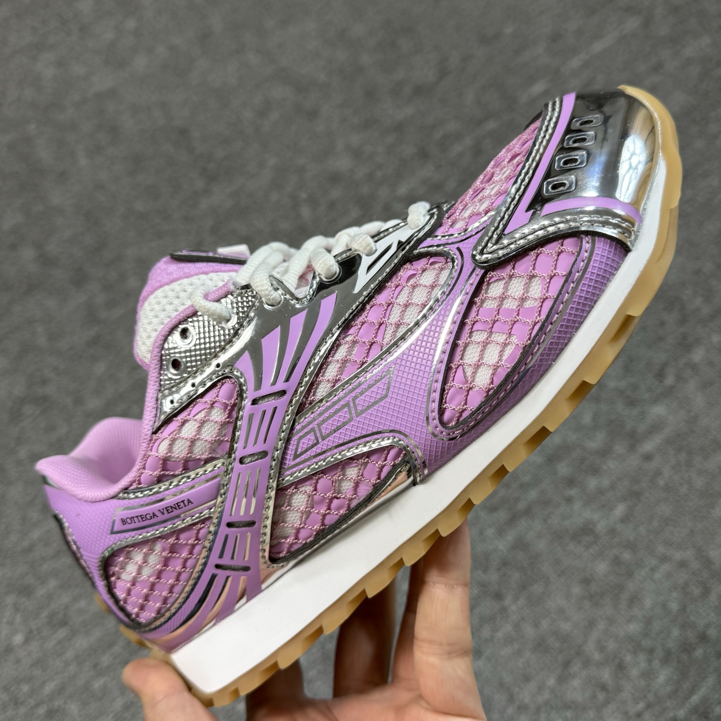 B0tt*ga Ven*ta Orbit Lace-up Round Toe Low-top