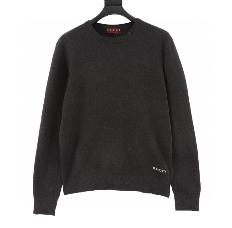 Gvc*1 knitted crew neck sweater 2025