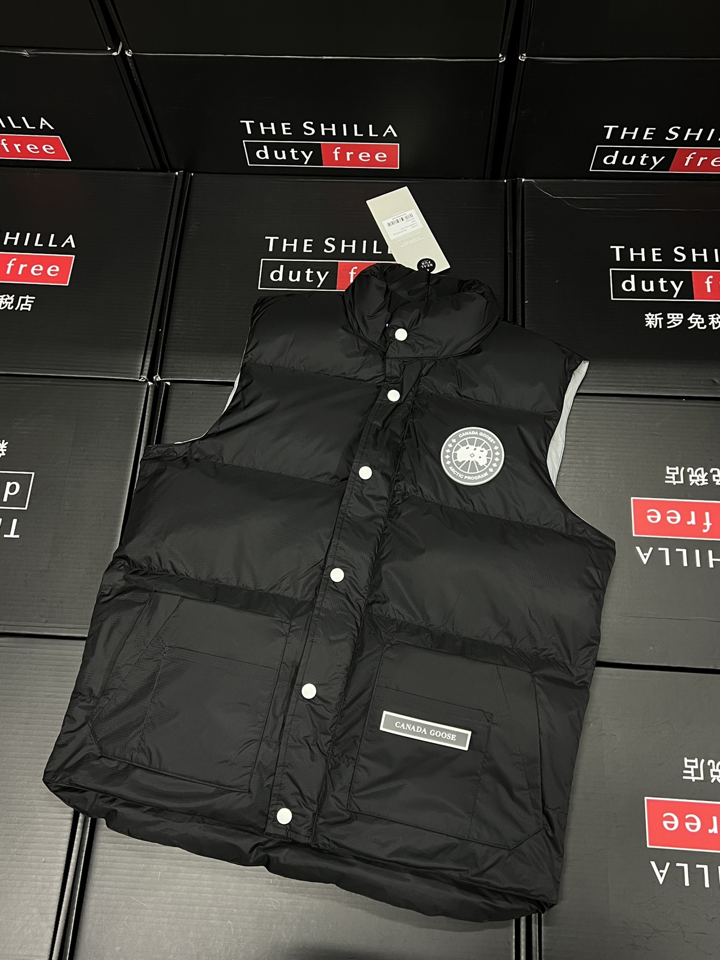 Can*a G00se Down Vest