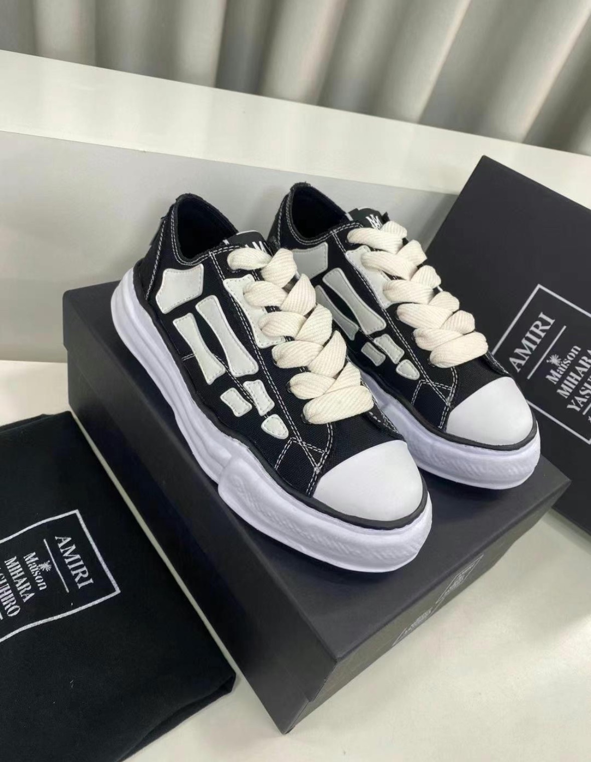 Ma1s0n Mihara Yasuhiro x AMIRI Skel-Top Low