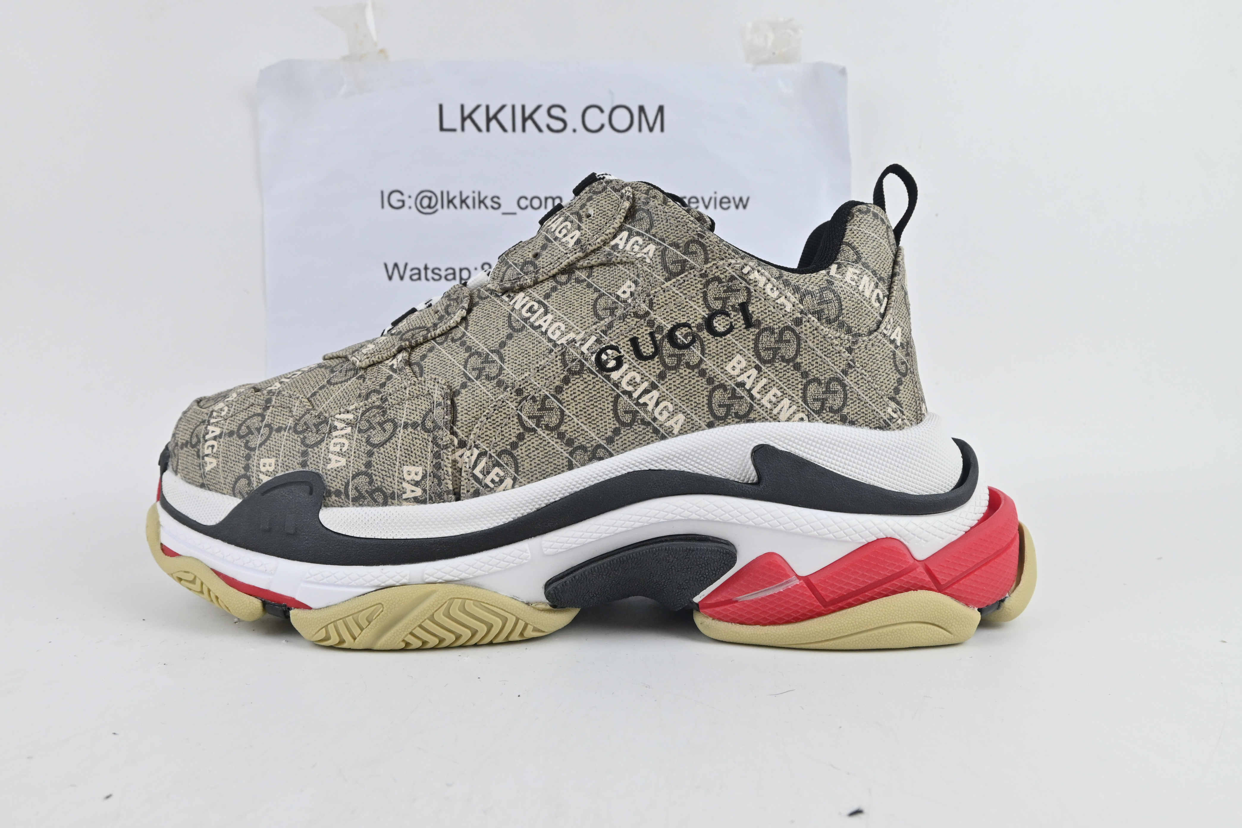 Gvc*1 x Ba1en*iaga The Hacker Project Triple S Beige